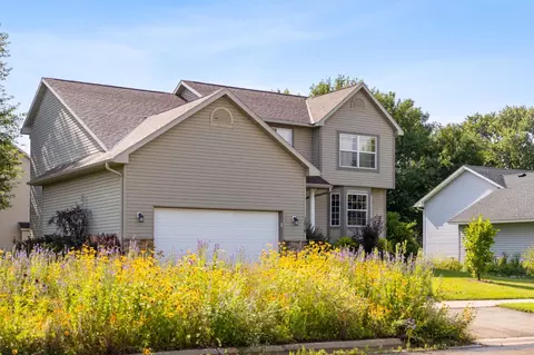 Exterior - 1514 Sun Bird Ln, Faribault, MN 55021 photo 8 of 8