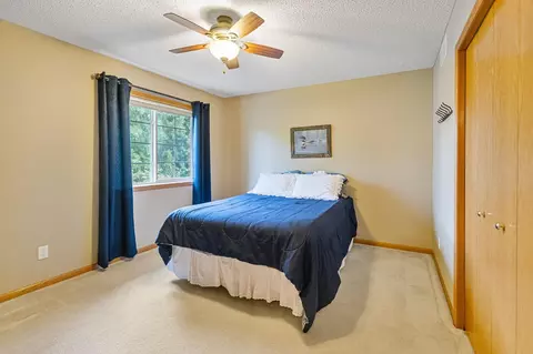 Bedroom - 1514 Sun Bird Ln, Faribault, MN 55021 photo 6 of 10