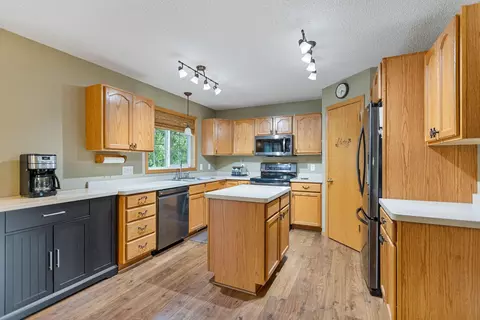 Kitchen - 1514 Sun Bird Ln, Faribault, MN 55021 photo 1 of 3