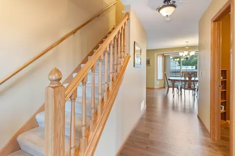 Entry Way - 1514 Sun Bird Ln, Faribault, MN 55021 photo 2 of 4