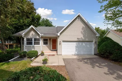10246 Lee Dr, Eden Prairie, MN 55347