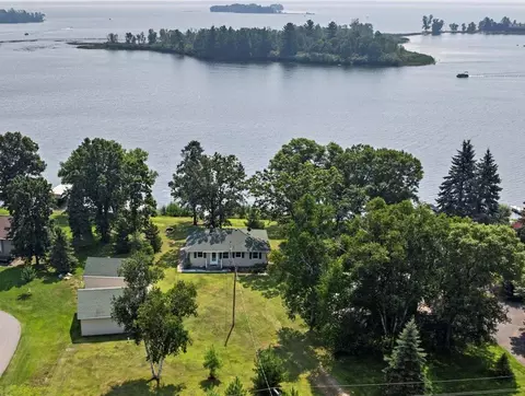 30566 N Lakeview Dr, Breezy Point, MN 56472