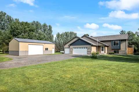 16334 373rd St, Taylors Falls, MN 55084
