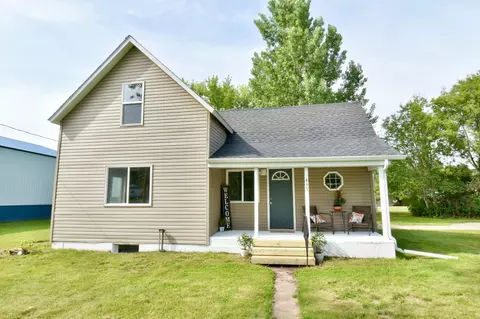 435 Clark St W, Eagle Bend, MN 56446