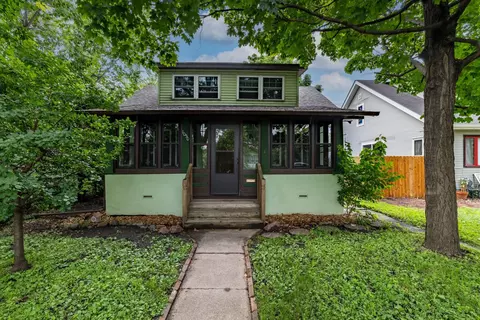 1050 Sherburne Ave, Saint Paul, MN 55104