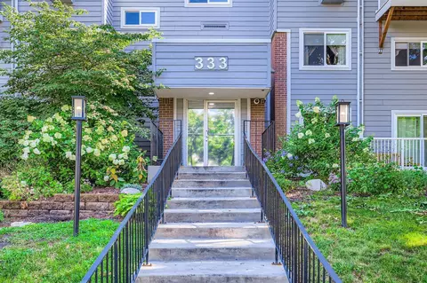 333 8th St SE #308, Minneapolis, MN 55414