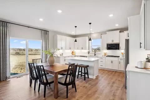 1532 Clover Preserve Way, Chaska, MN 55318