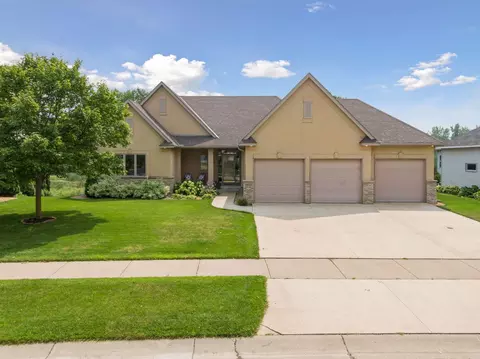 18633 68th Pl N, Maple Grove, MN 55311