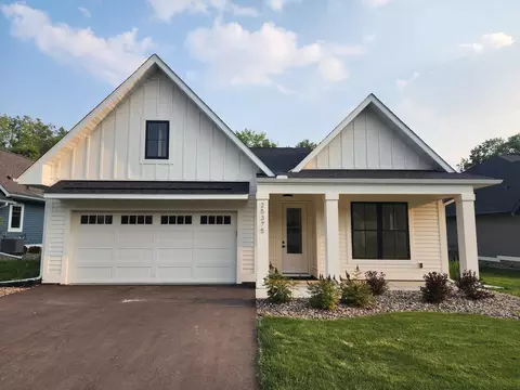 25375 Park Ln, Shorewood, MN 55331