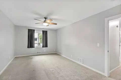 Bedroom - 4693 Ridge Cliff Dr, Eagan, MN 55122 photo 4 of 7