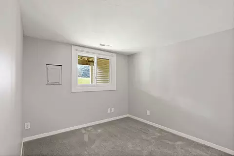 Bedroom - 4693 Ridge Cliff Dr, Eagan, MN 55122 photo 6 of 7