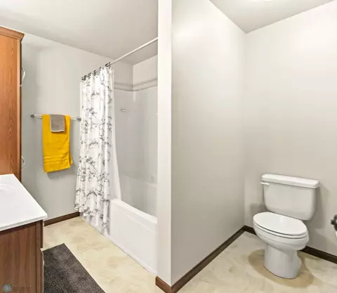 Bath - 3315 Maple Leaf Loop S, Fargo, ND 58104 photo 1 of 4