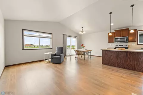 Living - 3315 Maple Leaf Loop S, Fargo, ND 58104 photo 2 of 5