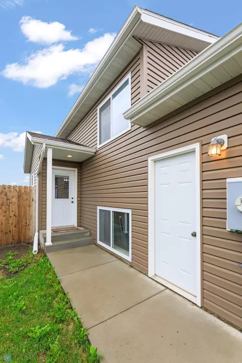 Exterior - 3315 Maple Leaf Loop S, Fargo, ND 58104 photo 2 of 5