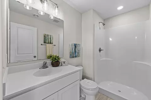Bath - 1775 4th St NE, Byron, MN 55920 photo 3 of 4