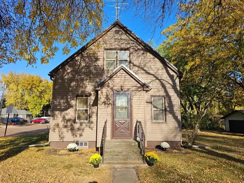 140 Front St, Biscay, MN 55336