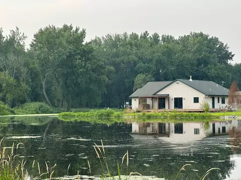 921 Lillian St, Waterville, MN 56096