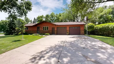 2309 3rd Ave SE, Willmar, MN 56201 photo 43