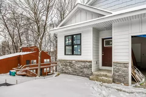 20381 Excelsior Blvd, Excelsior, MN 55331 photo 3
