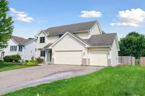 2208 Coldwater Xing, Mayer, MN 55360