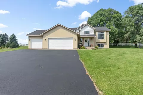 1200 Independence Ct, Sartell, MN 56377