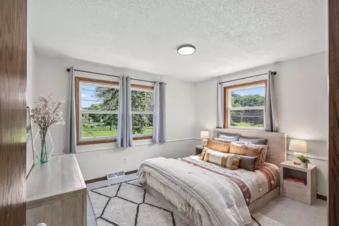 Bedroom - 6080 Bartlett Blvd, Mound, MN 55364 photo 1 of 1