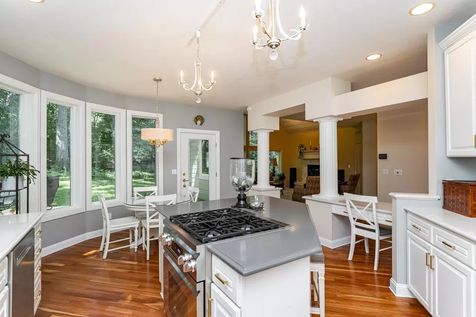 Kitchen - 3324 Fox Hollow Ln SW, Rochester, MN 55902 photo 4 of 4