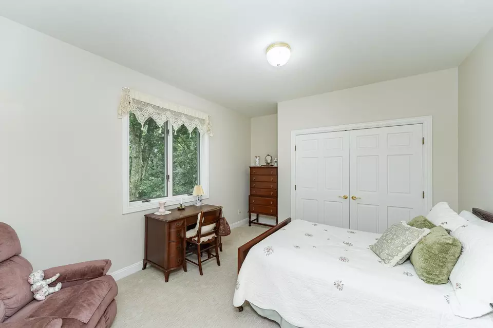 Bedroom - 3324 Fox Hollow Ln SW, Rochester, MN 55902 photo 8 of 9