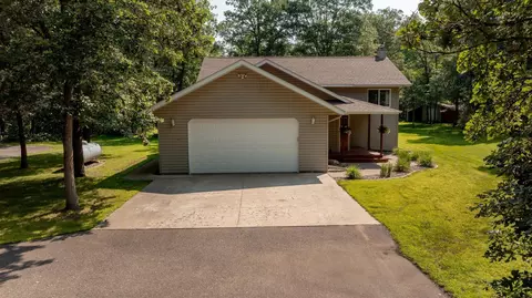 10228 Crow Wing Heights Dr, Brainerd, MN 56401