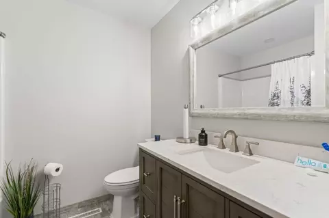 Bath - 1719 Buckingham Path, Faribault, MN 55021 photo 2 of 4