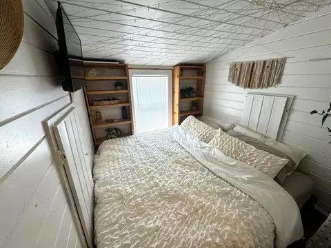 Bedroom - 803 Pine St, Park Rapids, MN 56470 photo 2 of 3