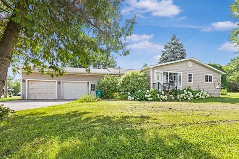 1827 44th St NE, Buffalo, MN 55313