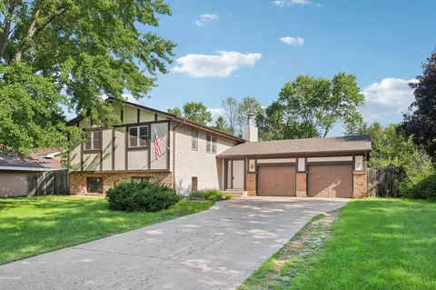 441 105th Ave NW, Coon Rapids, MN 55448