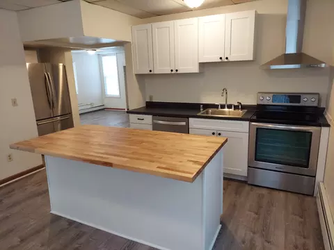 Kitchen - 306 9th Ave S, Saint Cloud, MN 56301 photo 2 of 9