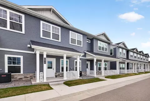 5879 41 St S, Fargo, ND 58104