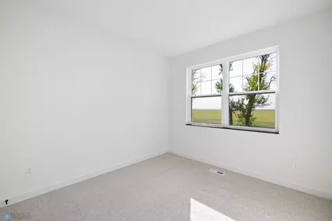 5887 41 St S, Fargo, ND 58104 photo 15