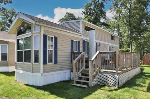 1095 W Big Portage Lake Dr NW #B, Backus, MN 56435