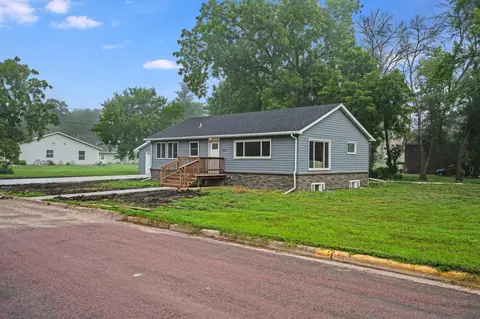 408 Kenzie St, Sherburn, MN 56171