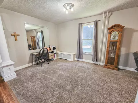 Living - 1250 Oak St, Wabasso, MN 56293 photo 2 of 3