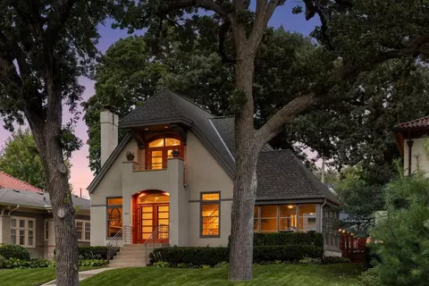 2777 Dean Pkwy, Minneapolis, MN 55416