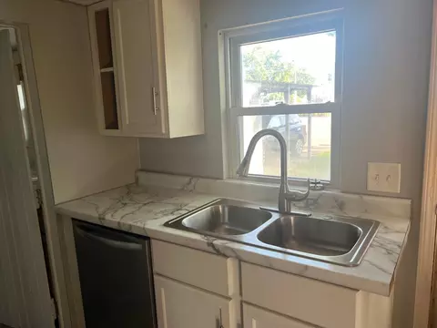 406 21st St NW, Faribault, MN 55021 photo 8