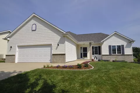 2524 Parkhill Ln SW, Rochester, MN 55902