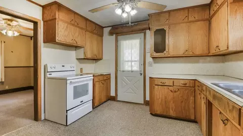 41 Euclid Ave, Barron, WI 54812 photo 10