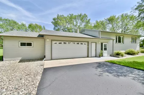659 E Lake Brophy Rd NW, Alexandria, MN 56308