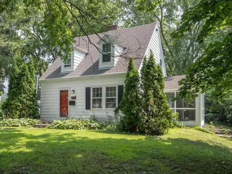 3252 Grimes Ave N, Robbinsdale, MN 55422