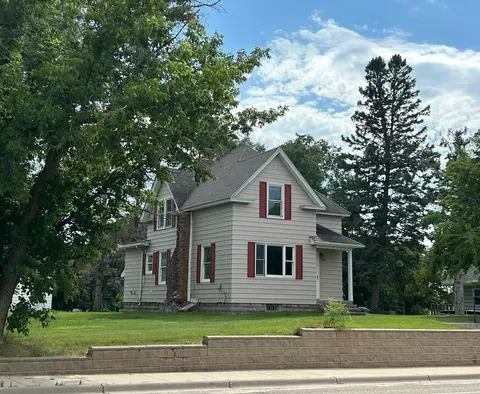 1218 Pleasant Ave, Waubun, MN 56589