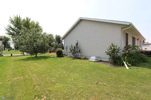 119 9th St SE, Freeport, MN 56331 photo 2