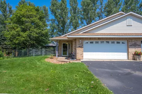 1812 Wooden Shoe Ct #1812, Baldwin, WI 54002