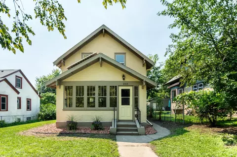 2123 Queen Ave N, Minneapolis, MN 55411