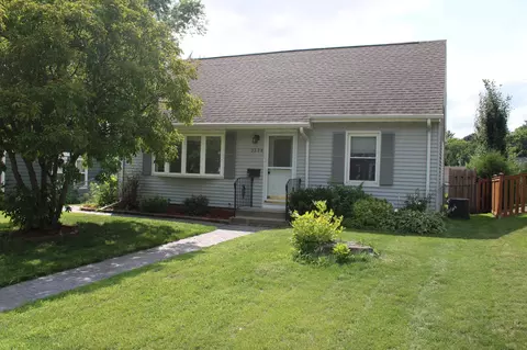 3338 Benjamin St NE, Minneapolis, MN 55418